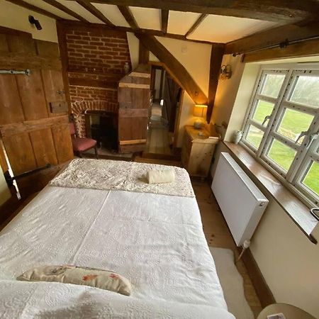 A Newly Renovated, Cosy Escape In The Beautiful Shepherd'S Cottage Dereham Esterno foto